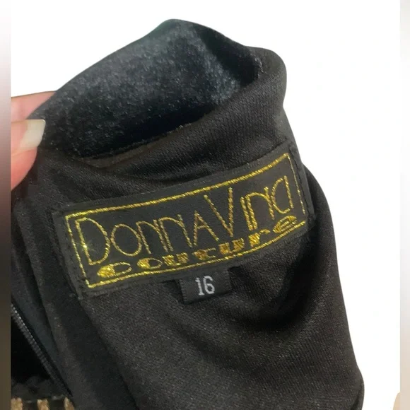 Vintage 90’s Donna Vina Couture black velvet boatneck midi dress size 16 - Picture 8 of 9